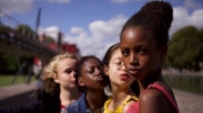 Ratusan Ribu Orang Minta Turunkan Film ‘Cuties’ Dari Netflix, Ada Apa Ya?